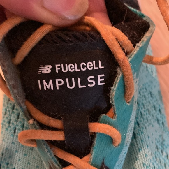 Running shoes - Picture 2 of 3